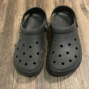Men’s crocs